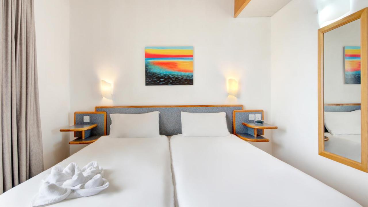 Ax Sunny Coast & 4* St. Paul's Bay
