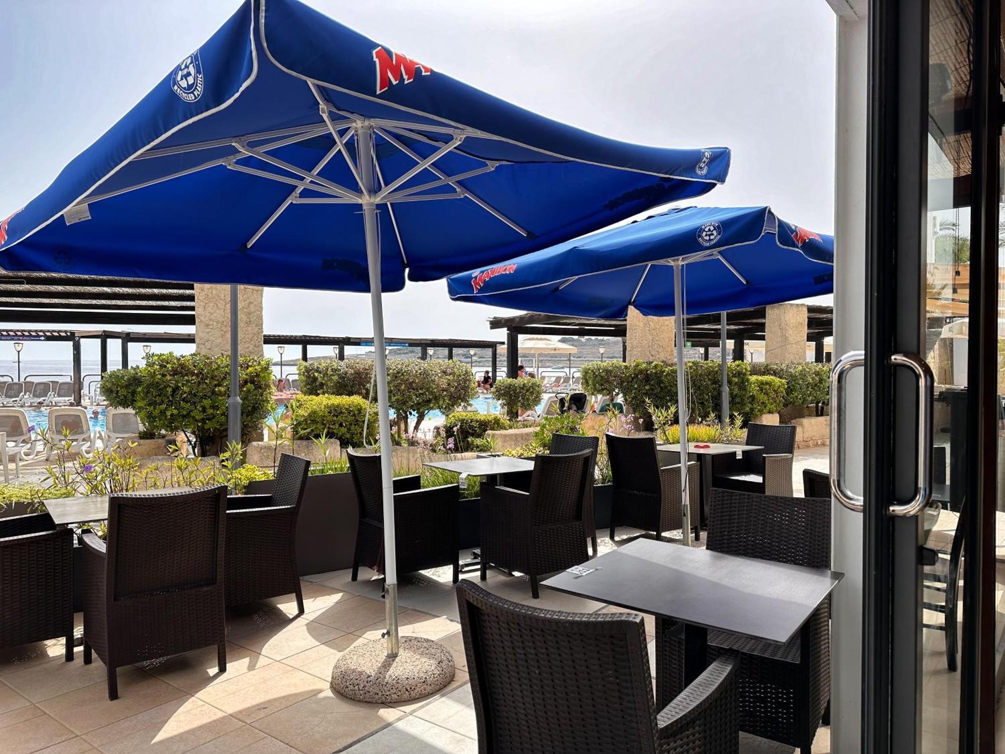 Ax Sunny Coast & 4*