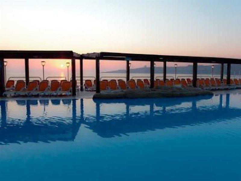 Ax Sunny Coast & 4*